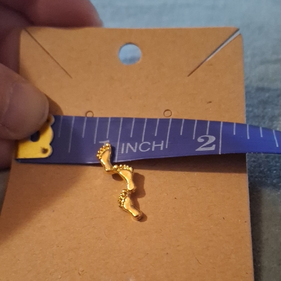 Jewelry - Charming Gold Footprint Brooch 3 Feet